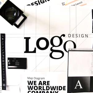 Perá s logom